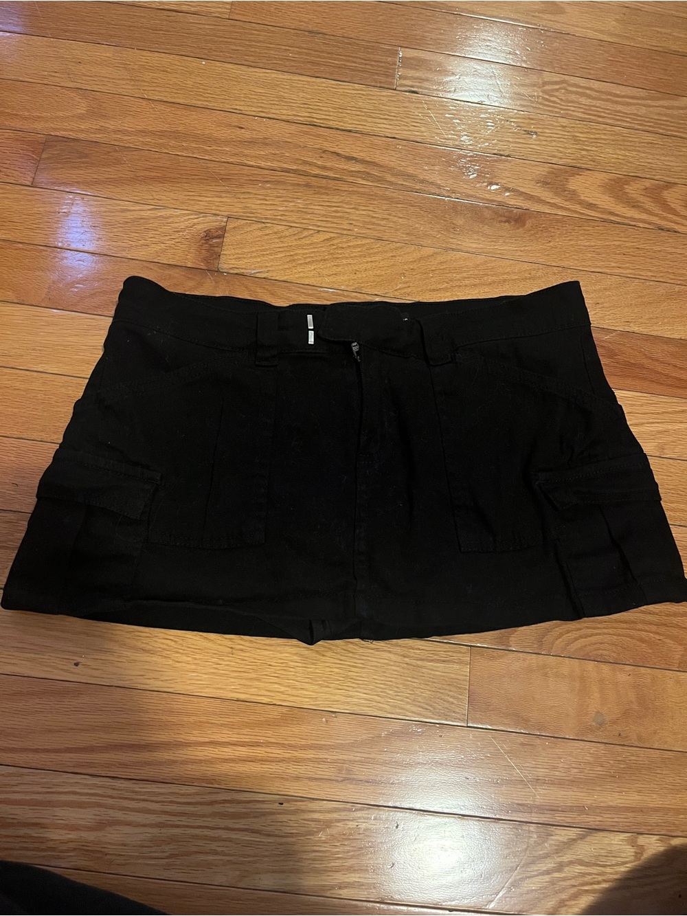 Refuge Black Skort